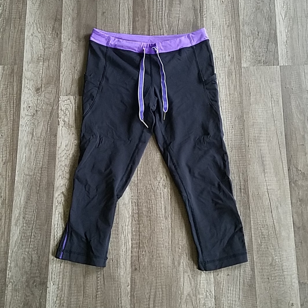 Lululemon Beach Runner Black Crop Tie Leggings 6 - Picture 6 of 13